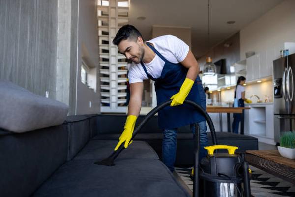 Move-In and Move-Out Cleaning Services: Making Transitions Smooth